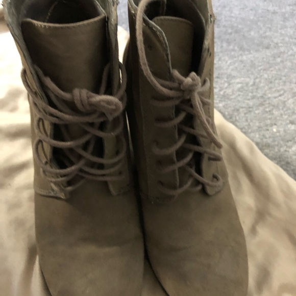 Dark Army green wedge, tie-up booties, faux suede size 7-1/2 - Picture 7 of 7